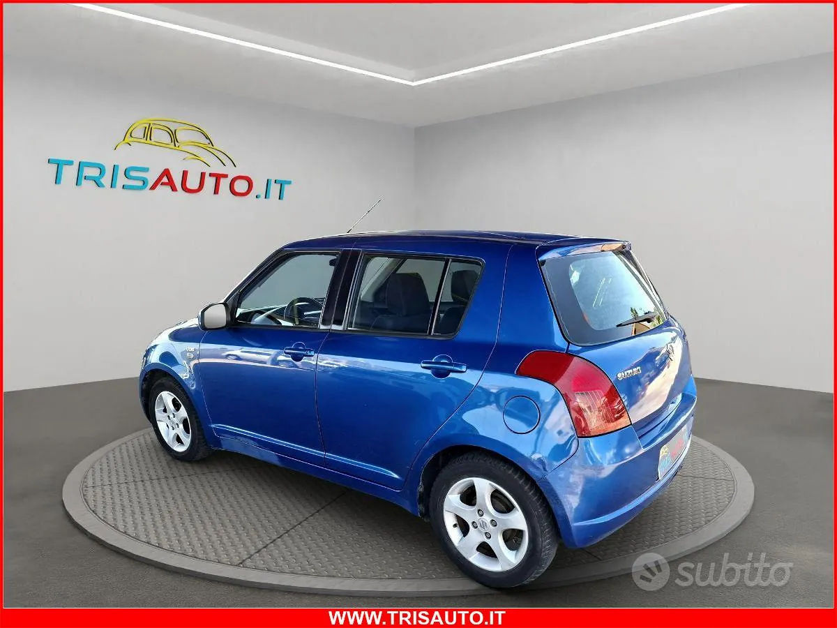 Suzuki Swift 2006 photo 2
