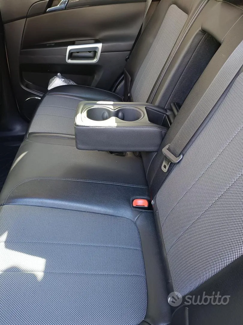 Opel Antara 2011 photo 4