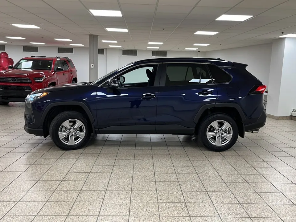 Toyota Rav4 2023 photo 3