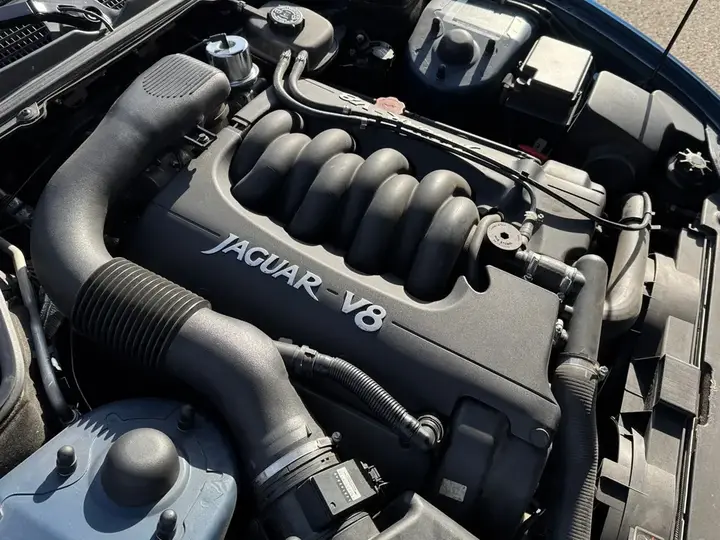 Jaguar Xk8 1997 photo 5