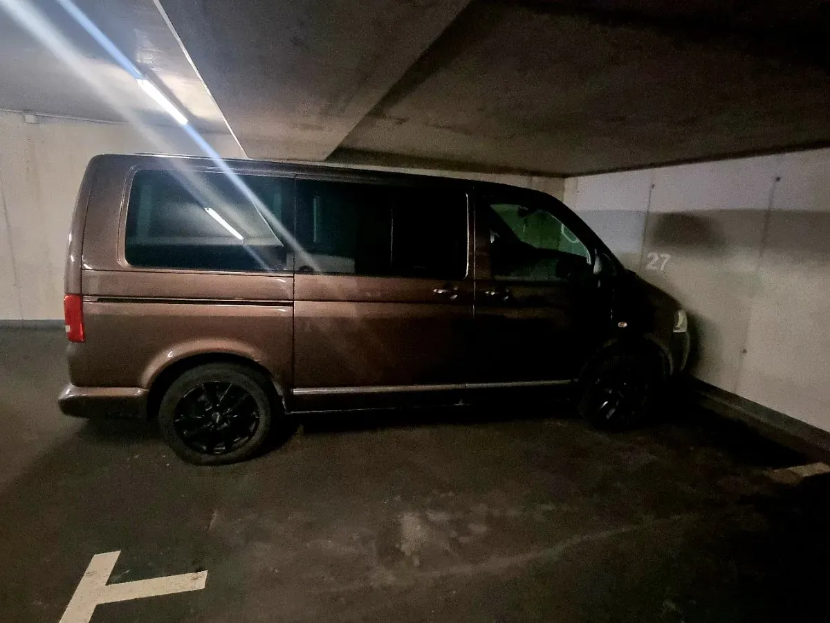 Volkswagen T5 2010 photo 2