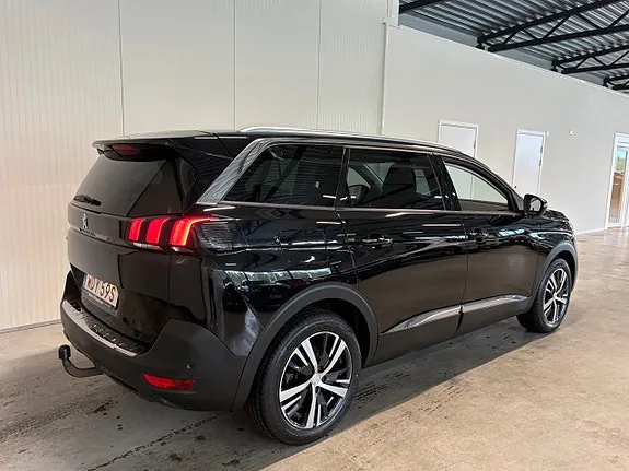 Peugeot 5008 2019 photo 3