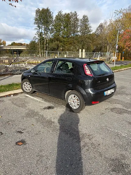 Fiat Punto 2012 photo 2