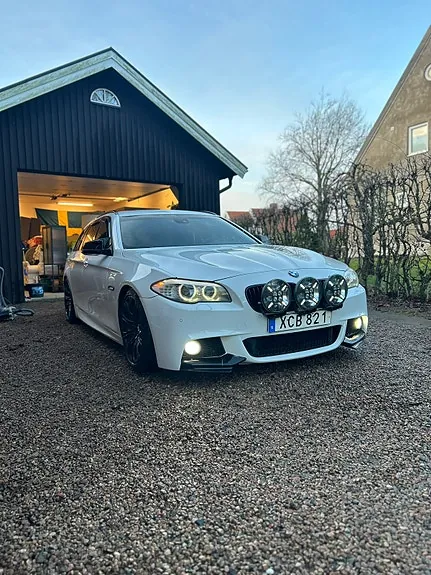 BMW 530D 2011 photo 2