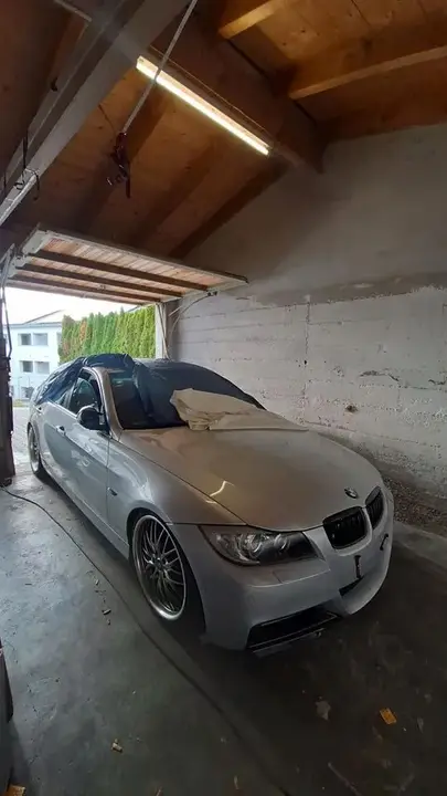 BMW 325I
