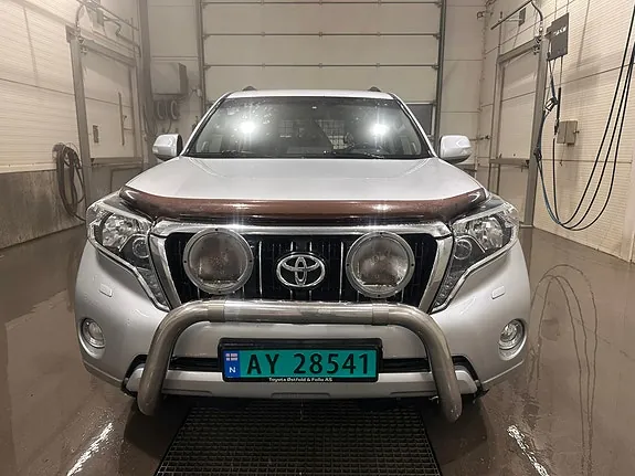 Toyota Land Cruiser 2016 photo 3