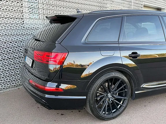 Audi Q7 2016 photo 5