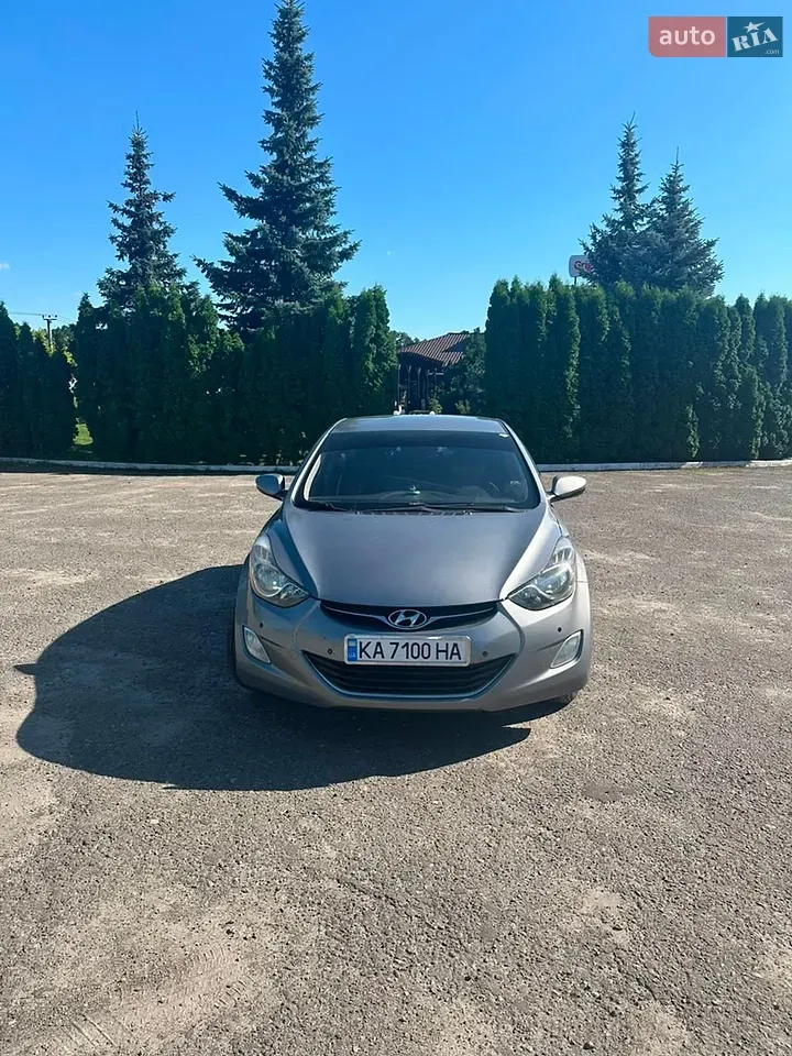 Hyundai Elantra 2012 photo 2