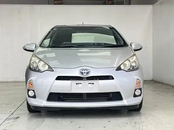 Toyota Aqua 2012 photo 3