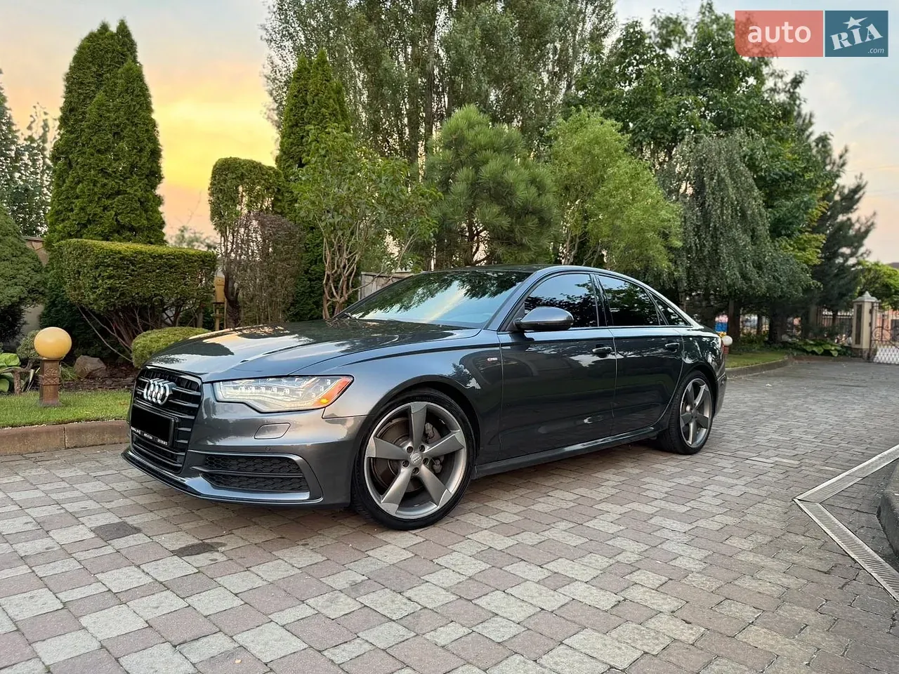 Audi A6 2014 photo 4