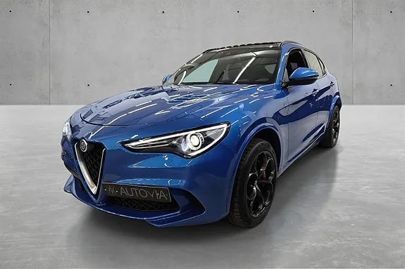 Alfa Romeo Stelvio 2018 photo 2