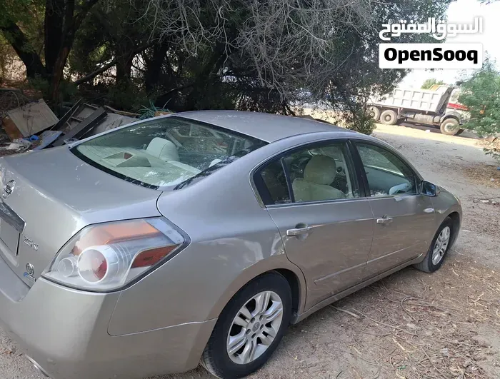 Nissan Altima 2012 photo 4