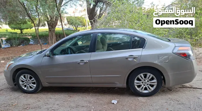 Nissan Altima 2012 photo 3