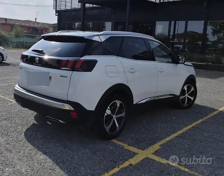 Peugeot 3008 2018 photo 3