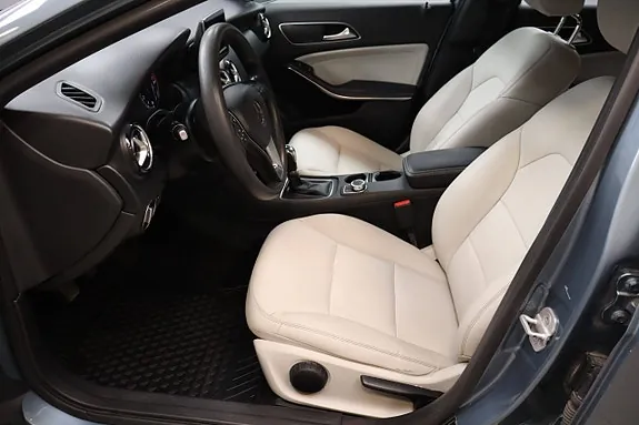 Mercedes-Benz A180 2013 photo 4