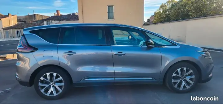 Renault Espace 2015 photo 4