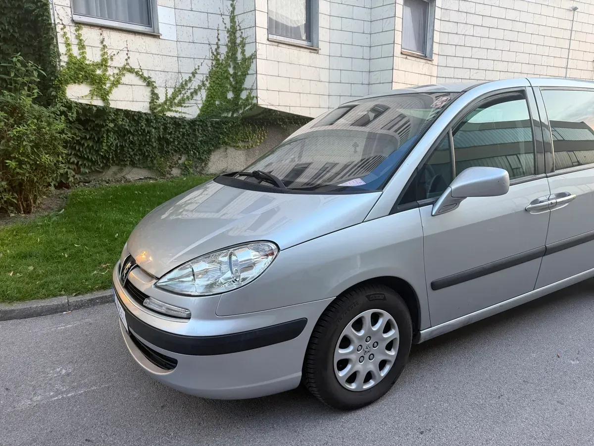 Peugeot 807 2004 photo 3