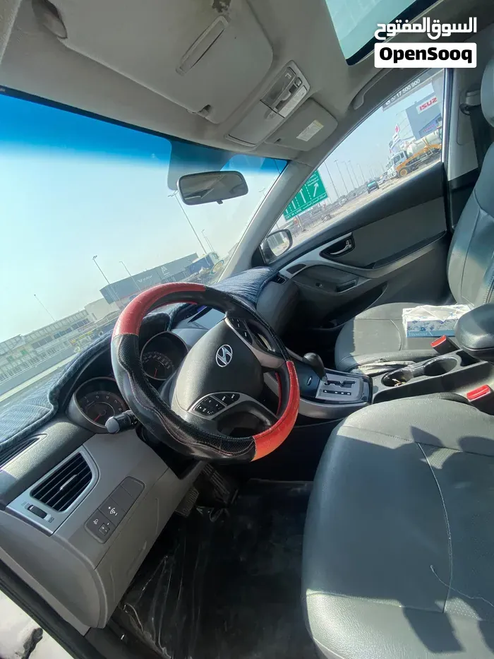 Hyundai Elantra 2014 photo 3
