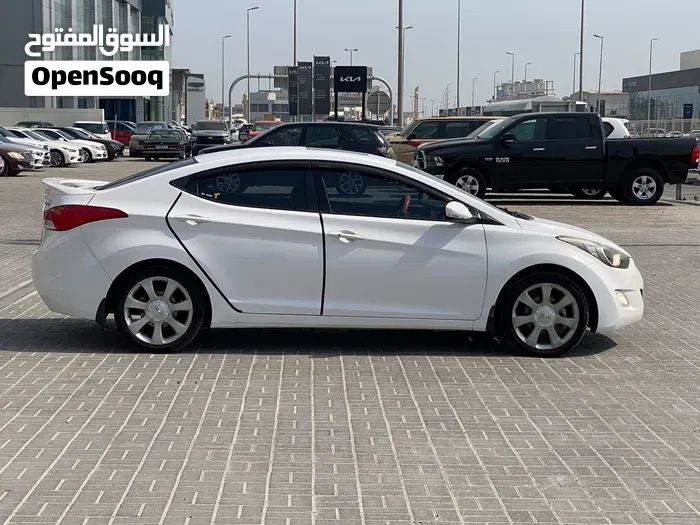 Hyundai Elantra 2014 photo 4