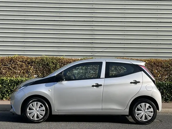 Toyota Aygo 2014 photo 4