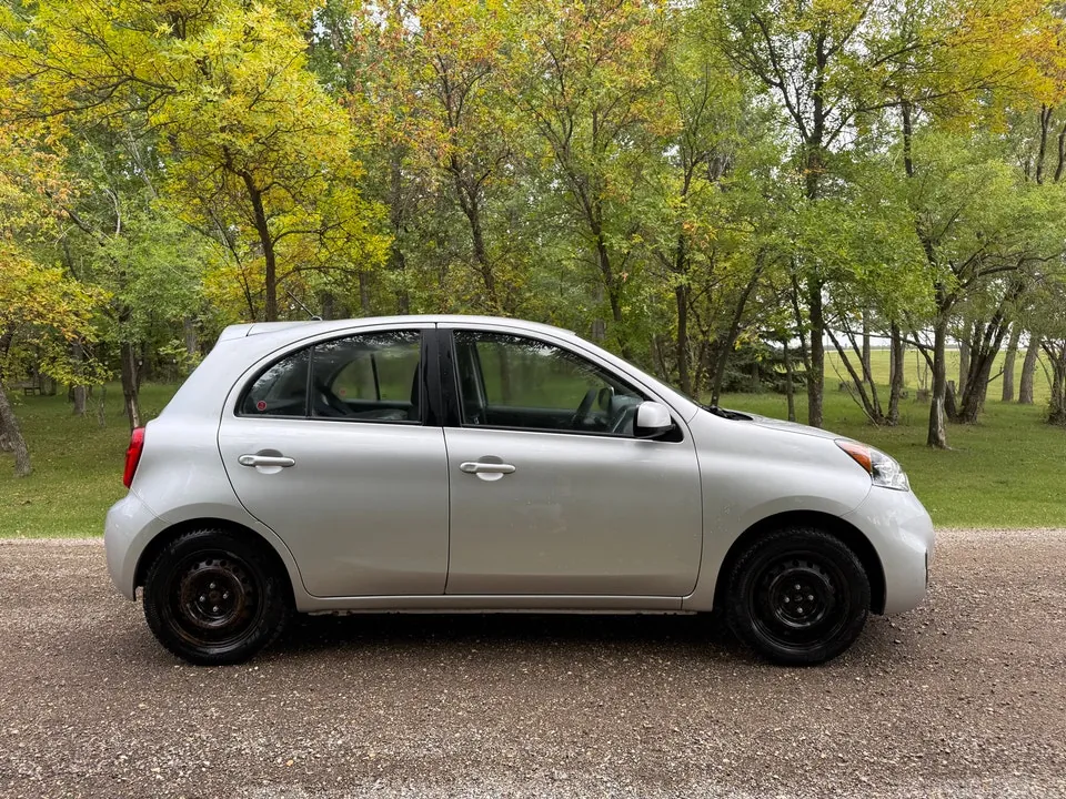 Nissan Micra 2015 photo 3