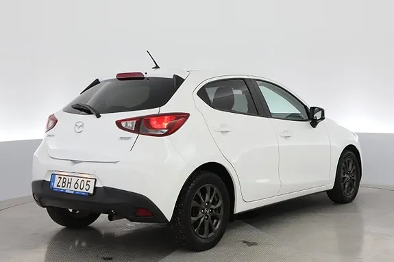 Mazda 2 2017 photo 3
