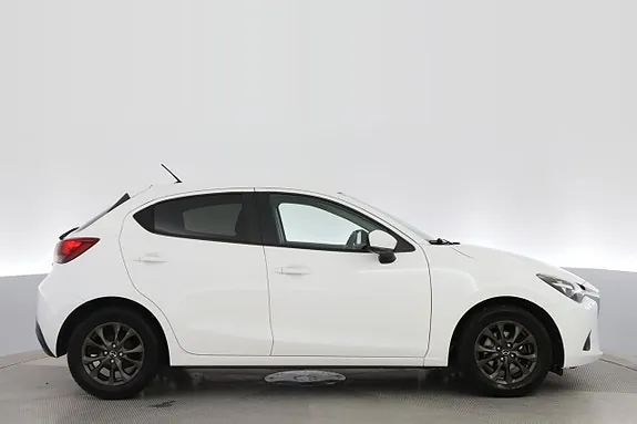 Mazda 2 2017 photo 4