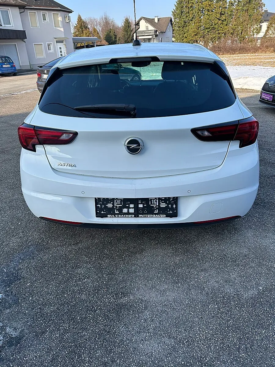 Opel Astra 2020 photo 3