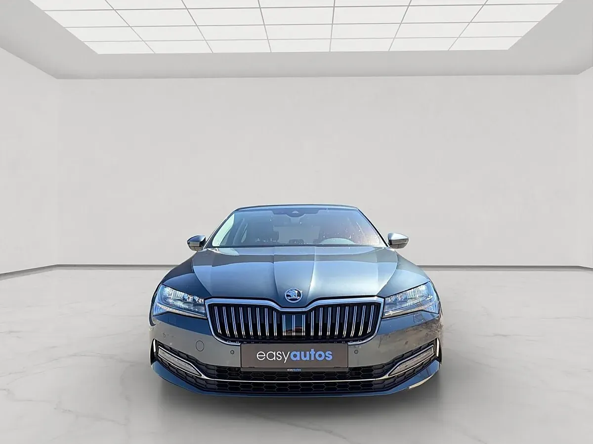 Skoda Superb 2020 photo 2