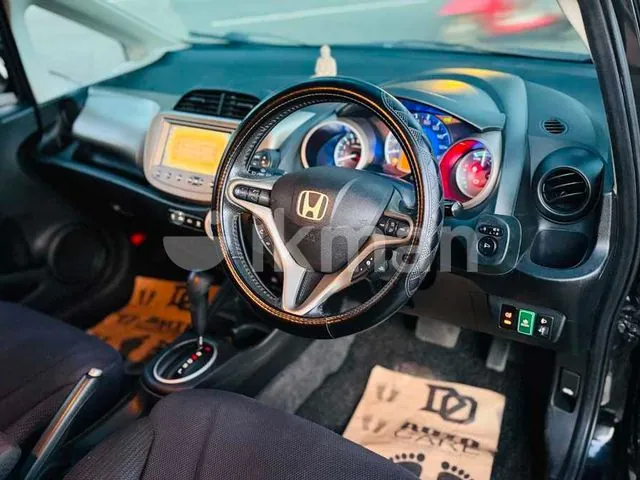 Honda Fit 2012 photo 3