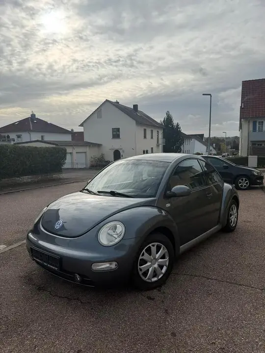 Volkswagen New Beetle