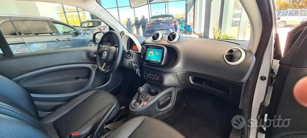 Smart Fortwo 2019 photo 5