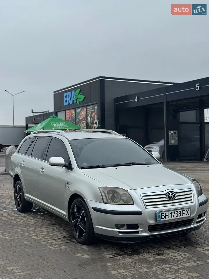 Toyota Avensis 2005 photo 2