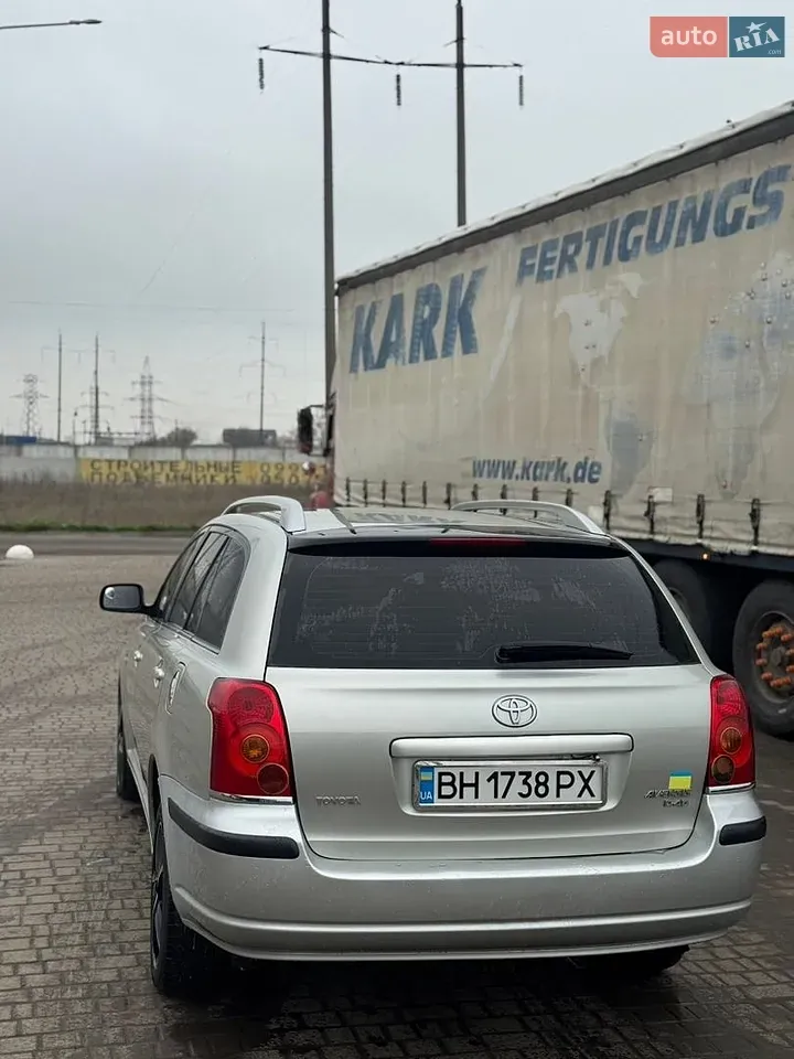 Toyota Avensis 2005 photo 4