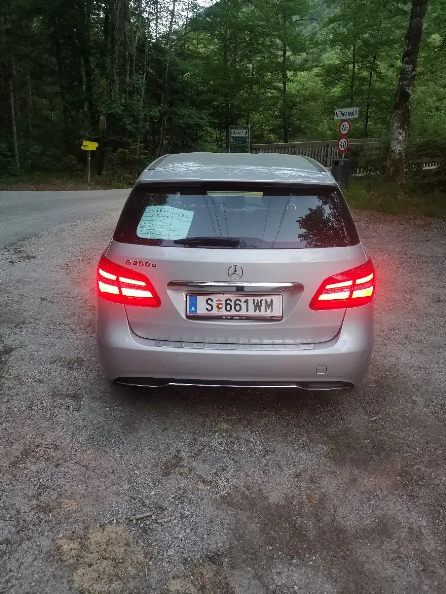 Mercedes-Benz B-Class 2016 photo 3