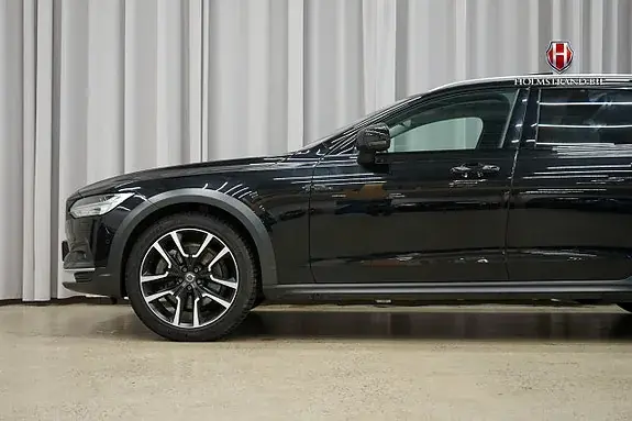 Volvo V90 Cross Country 2023 photo 5