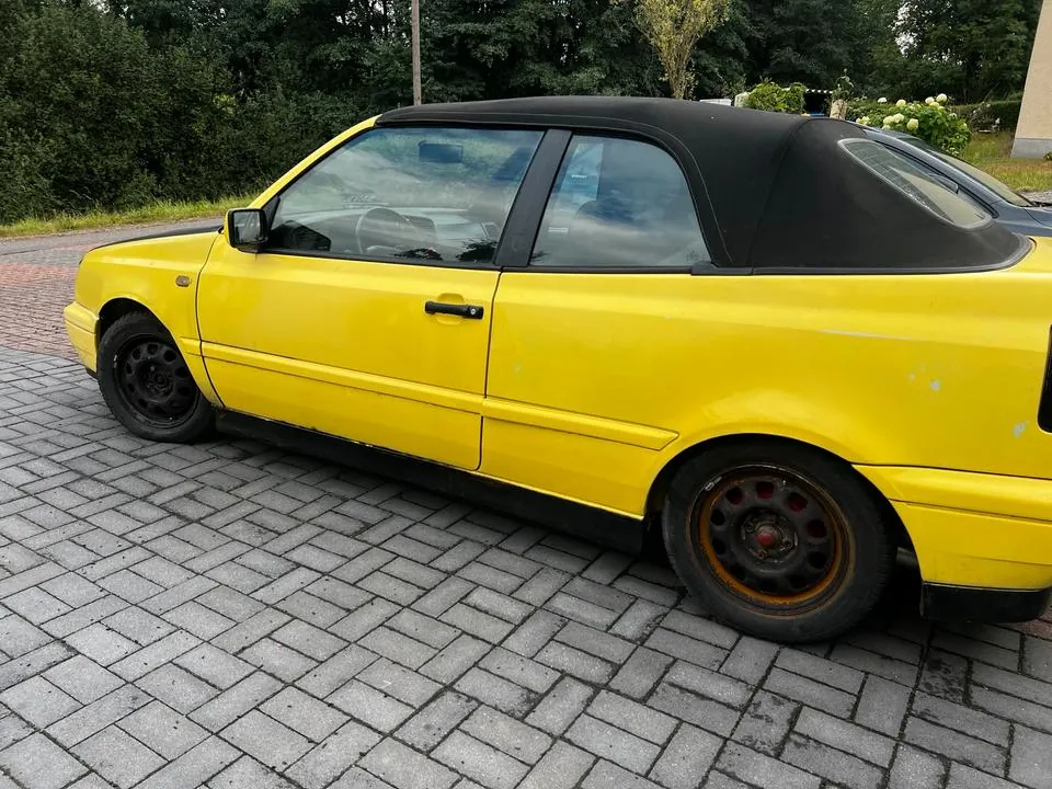 Volkswagen Golf Cabrio