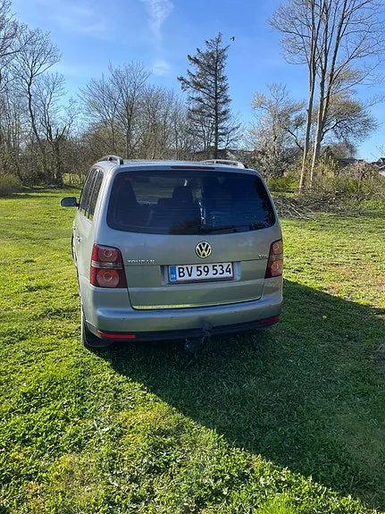 Volkswagen Touran 2008 photo 5
