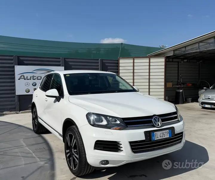 Volkswagen Touareg 2012 photo 3
