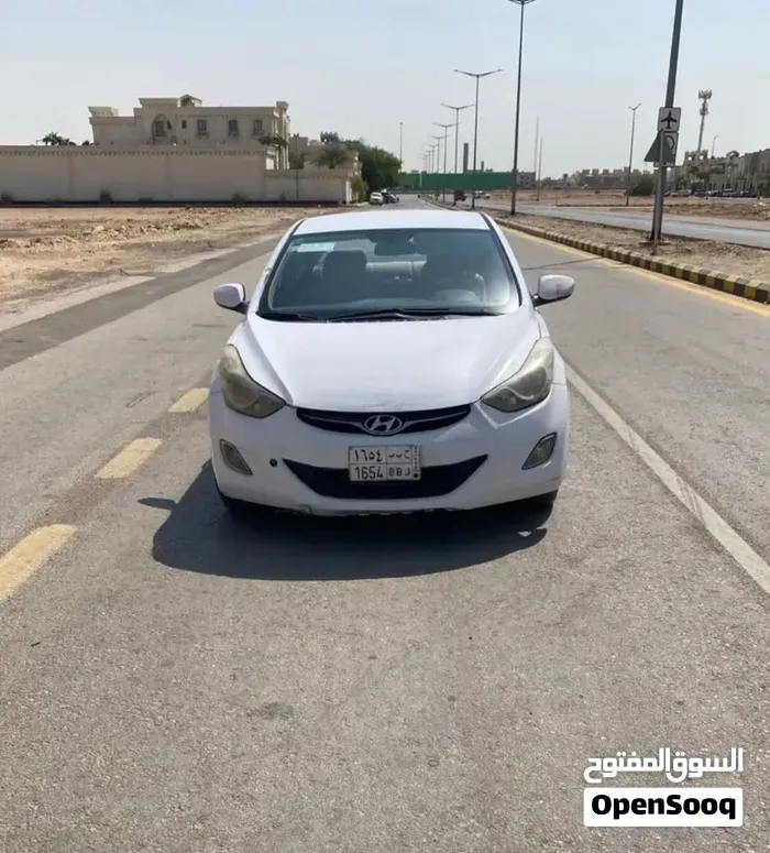 Hyundai Elantra 2013 photo 3