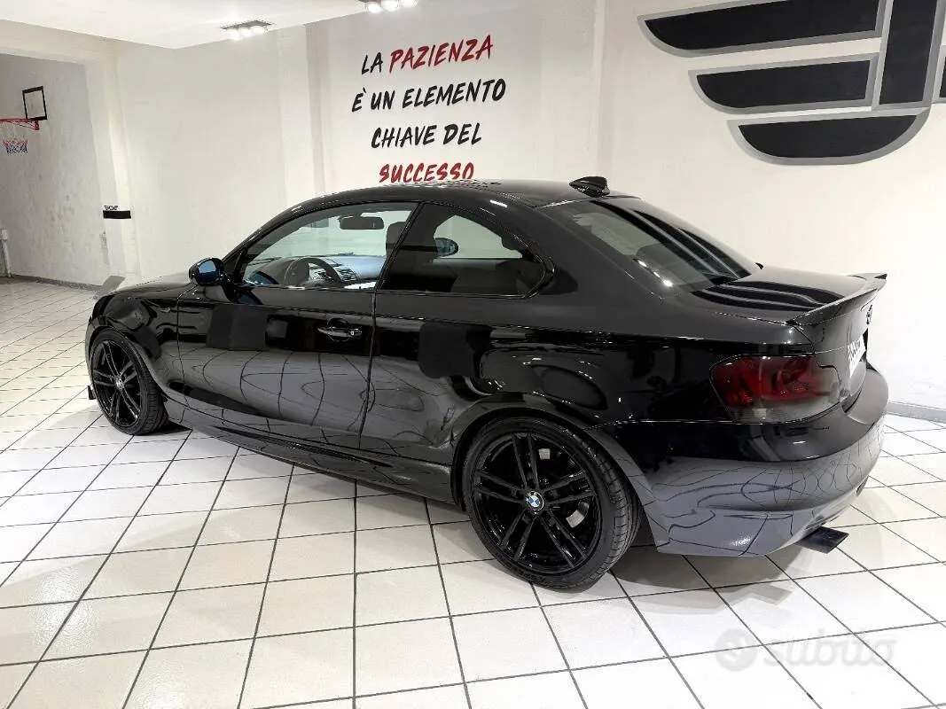 BMW 1 Series 2009 photo 4
