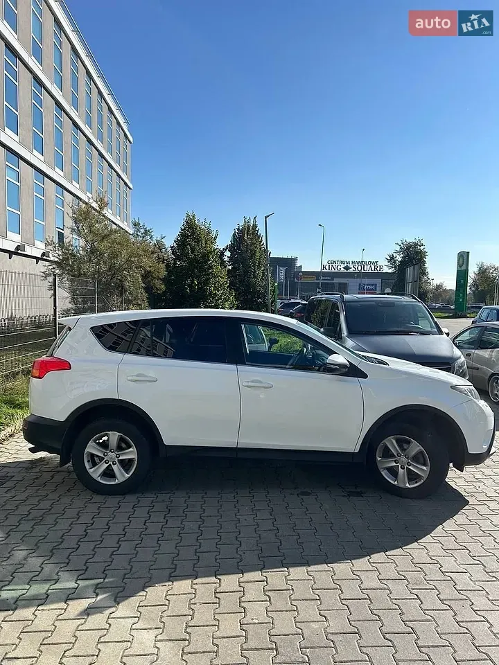 Toyota Rav4 2014 photo 4