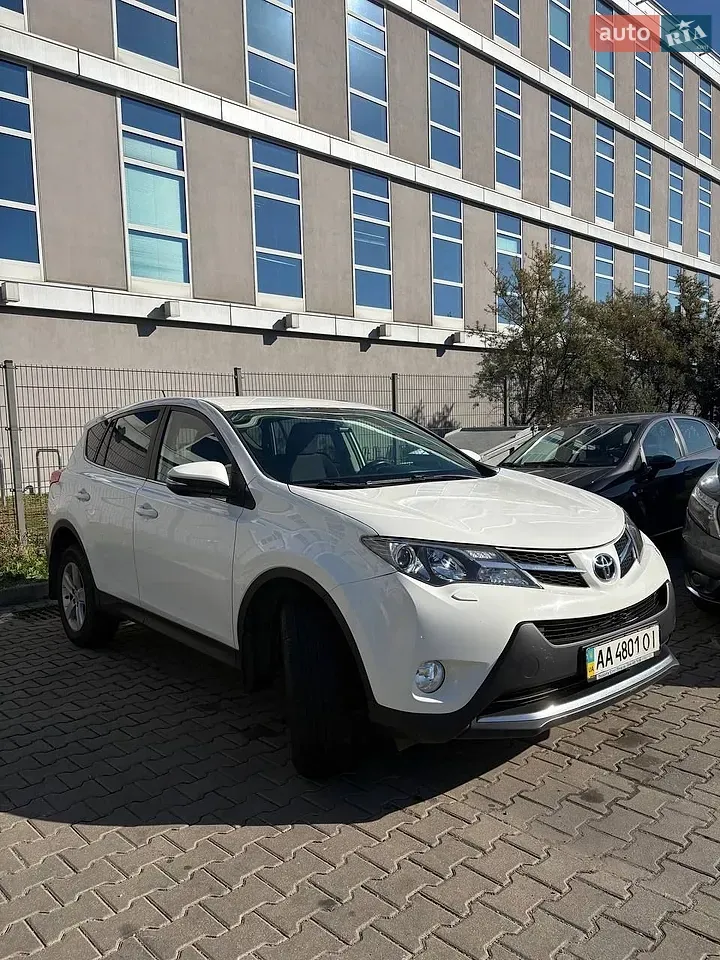 Toyota Rav4 2014 photo 3