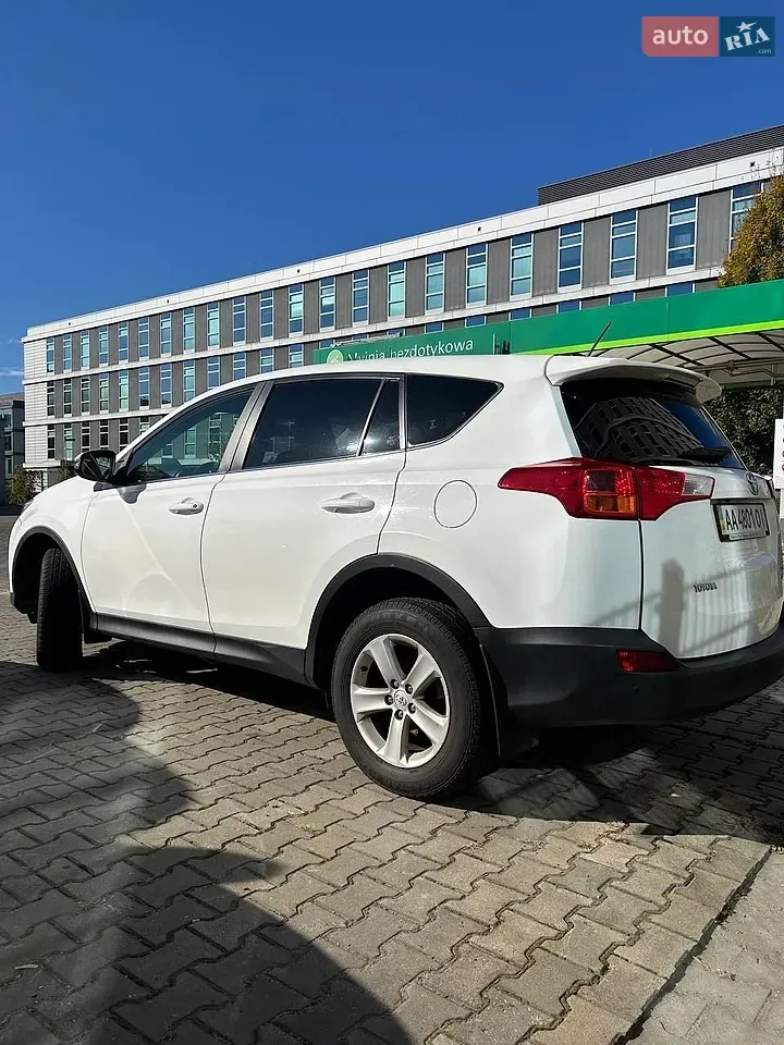 Toyota Rav4 2014 photo 5