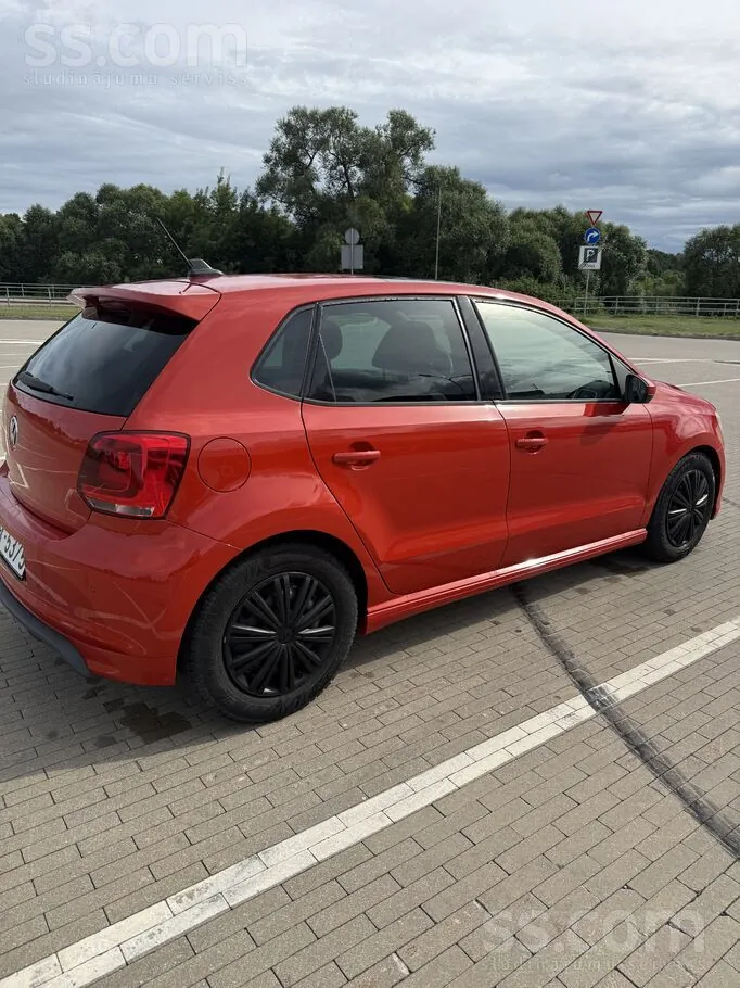 Volkswagen Polo 2012 photo 3