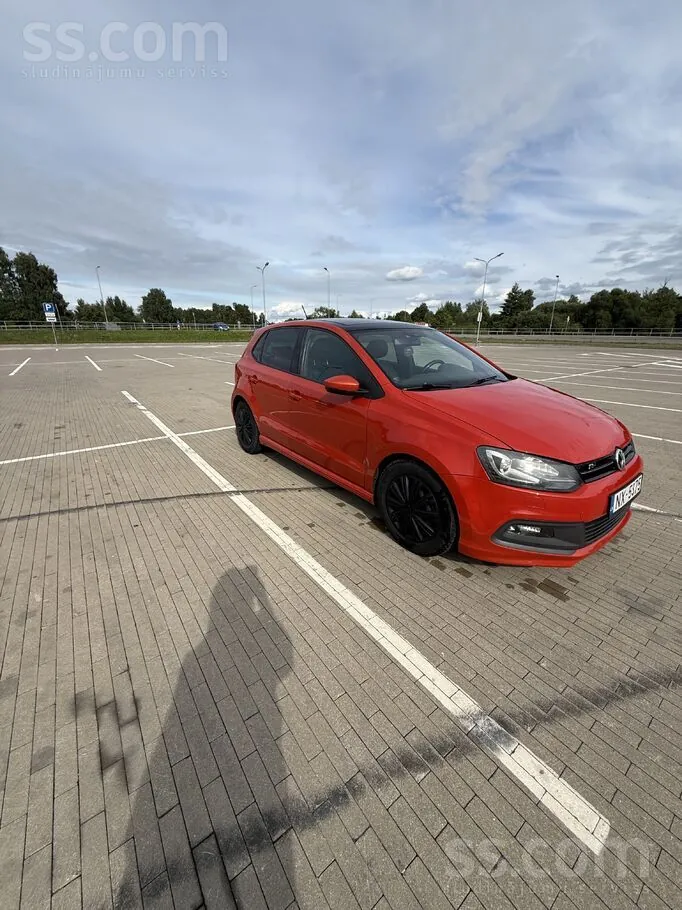 Volkswagen Polo 2012 photo 2
