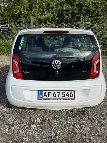 Volkswagen Up 2013 photo 5