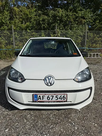 Volkswagen Up 2013 photo 2
