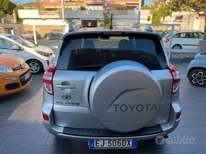 Toyota Rav4 2011 photo 5