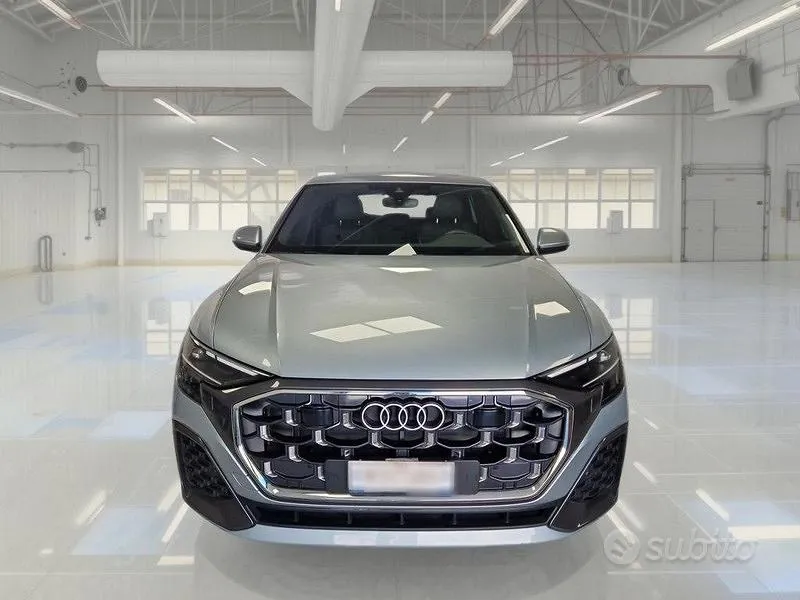 Audi Q8 2025 photo 2